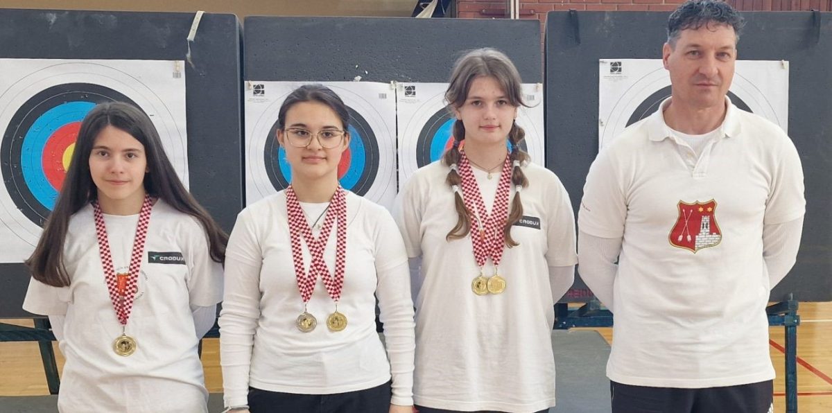 Tena i Karla osvojile zlato u Kutini