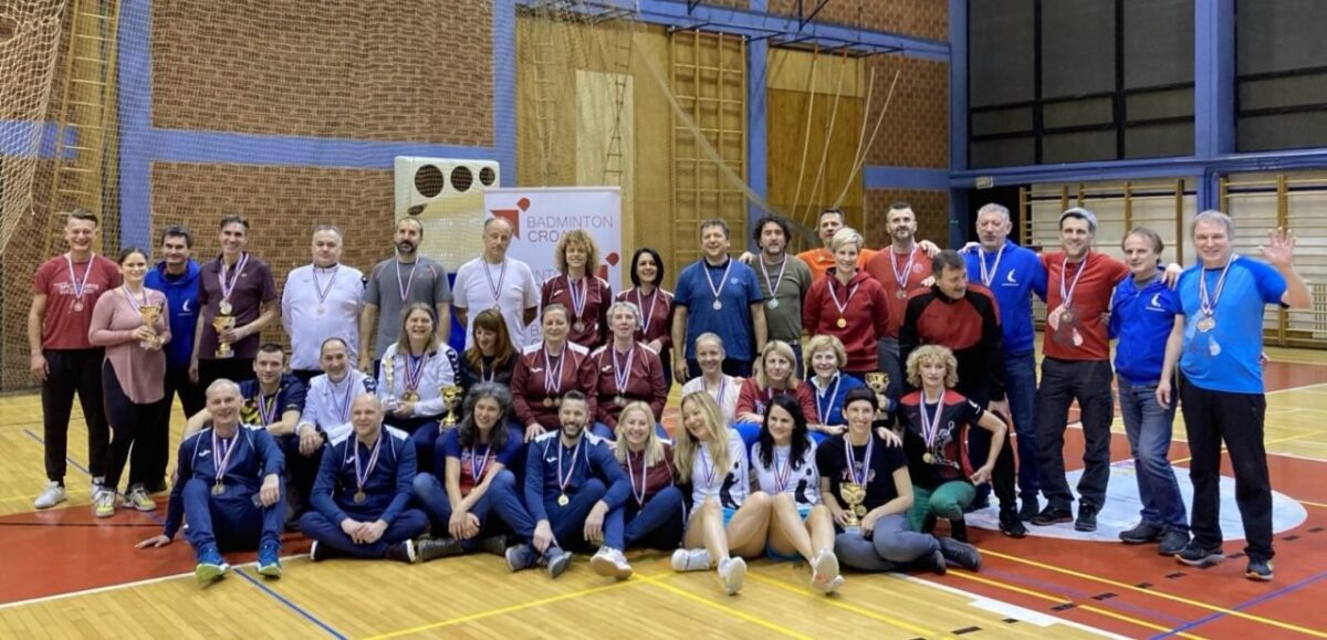 Odlični rezultati badmintonaša