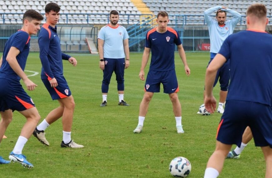 Zvonarek predvodi mlade Vatrene u novom ciklusu