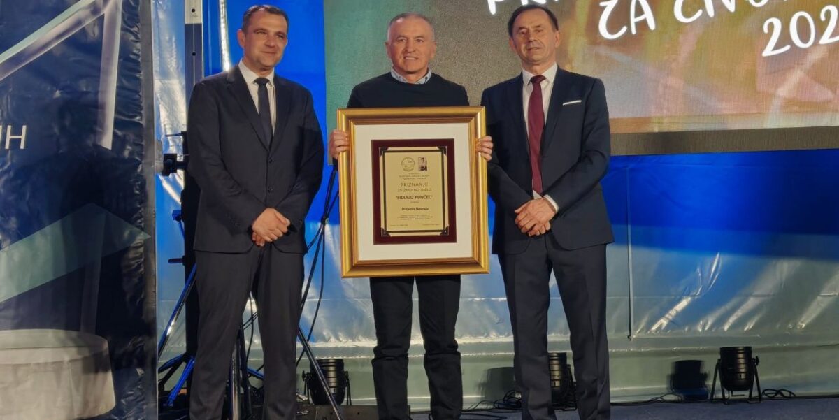 U PRAVIM RUKAMA! Drago Naranđa dobio nagradu za životno djelo “Franjo Punčec”