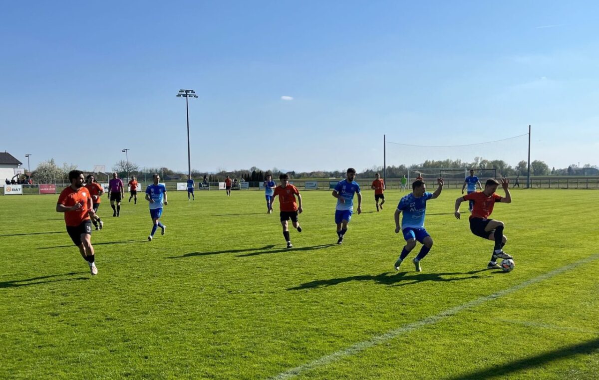 [VIDEO] Dinamo (P) s igračem manje došao do remija